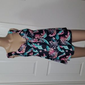 Shore Shapes 8 supportive swimwear femme floral dress sweetheart neckline